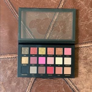 Like New Huda Beauty Wye Shadow Rose Gold Edition